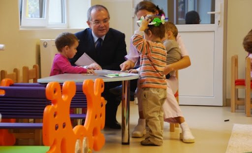 Boc nu se lasă. Vrea 350 de noi locuri în creşe din octombrie: „V-am zis, nu mă opresc”