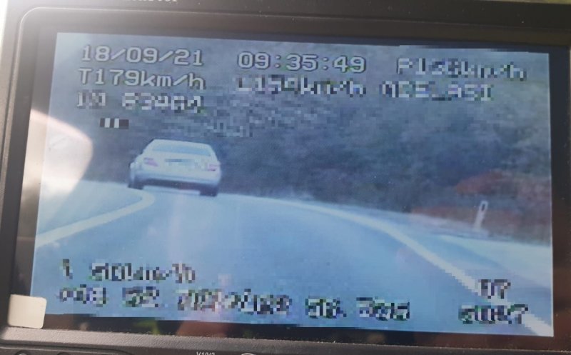 Vitezoman, prins cu aproape 200 km/h pe un drum din Cluj. Cu ce amendă s-a ales