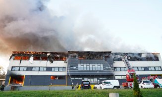 Clujenii vor să ştie când pot deschide geamurile după INCENDIUL de la Tetarom şi mesajul RoAlert