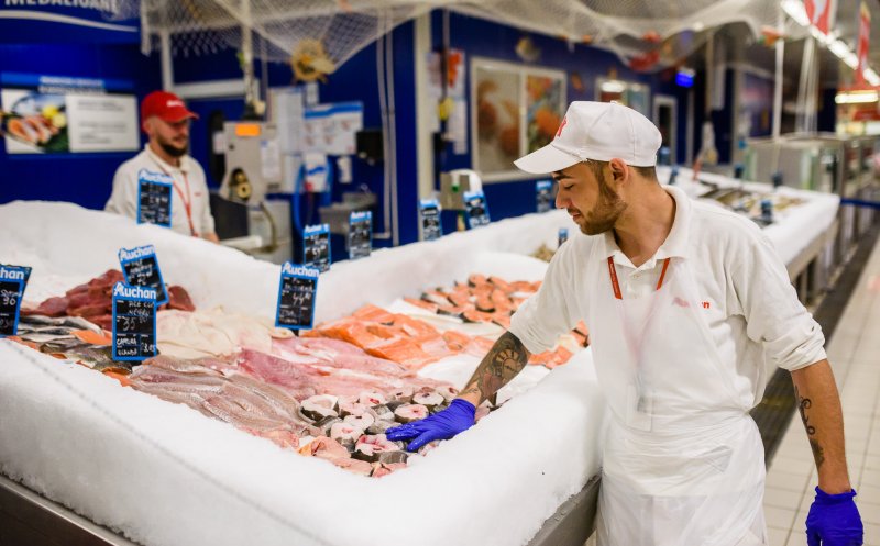 După Moldovan, clujenii întreabă când dă Protecţia Consumatorilor şi pe la rafturile Auchan şi Carrefour cu produse din carne