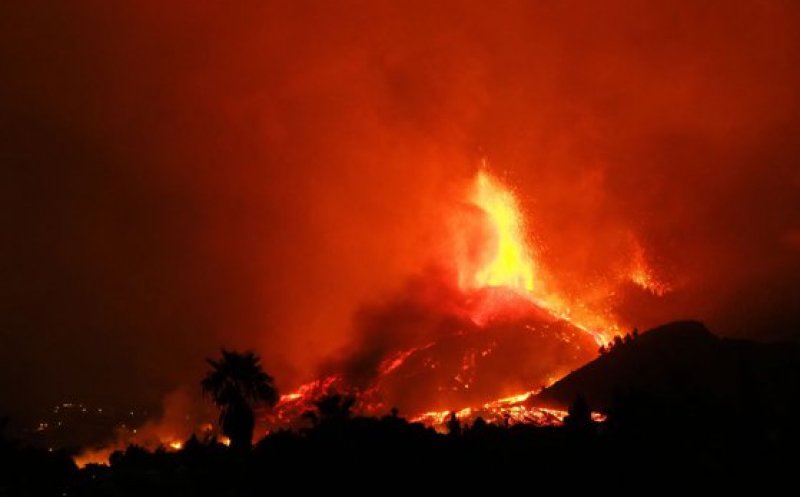 Norul de gaze provocat de erupţia vulcanului din La Palma a ajuns şi în România