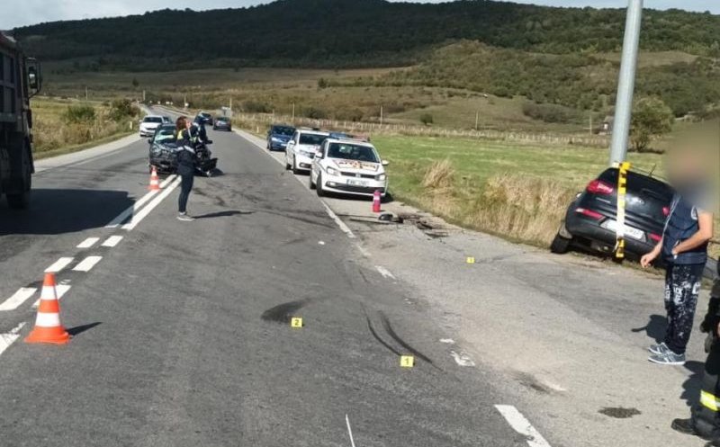 Un șofer din Cluj a provocat un accident în Bistrița-Năsăud. Trei persoane au fost rănite