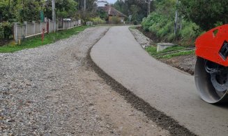 Un nou drum județean din Cluj e gata de asfaltare. A fost așternut stratul de balast stabilizat