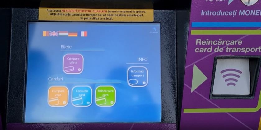 Elevii își mai pot prelungi cardurile de transport la automatele din stații până joi/ Cum se procedează