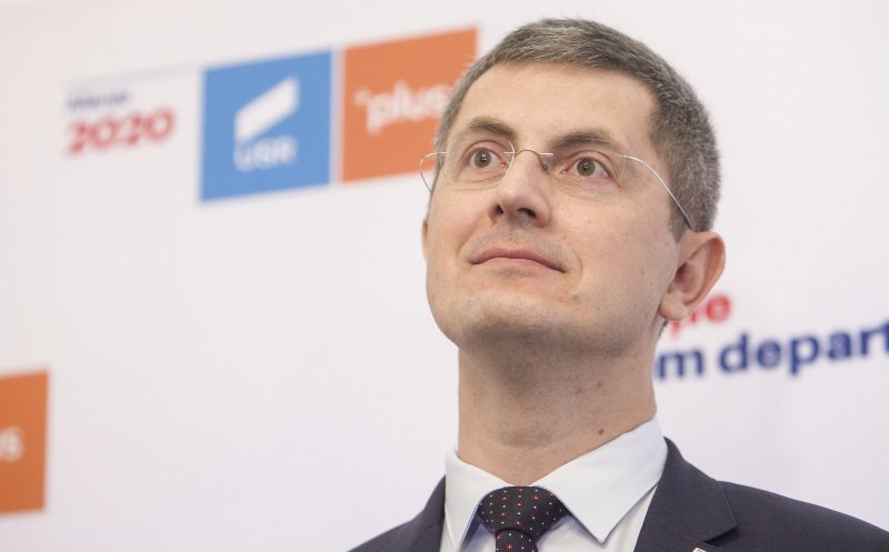 Dan Barna: „Moțiunea de cenzură a PSD are șanse să treacă, dacă social-democrații o și votează” / „Amenințările lui Cîțu sunt ridicole”