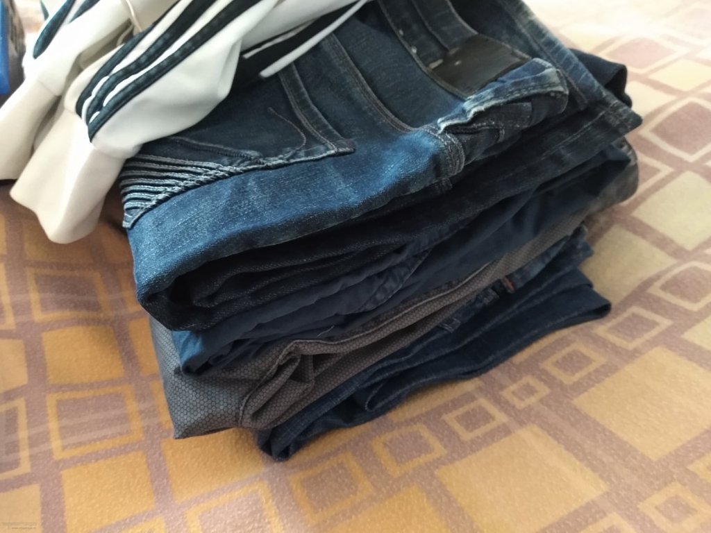 Donează hainele pe care nu le mai porţi la Centrul de Găzduire Temporară de pe Oaşului