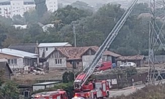 Tentativă de SUICID în Floreşti. Echipajele SMURD intervin
