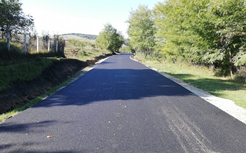 A început asfaltarea drumului județean care leagă Clujul de Bistrița-Năsăud