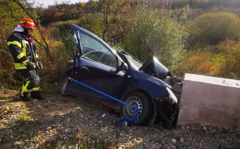 ACCIDENT teribil în Cluj! Un şofer A MURIT în impactul cu un cap de pod de pe contrasens