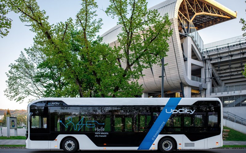 GATA testele pe străzile Clujului pentru primul autobuz electric românesc: ''cu o singură încărcare de noapte, asigurarea unei zi de muncă pe orice rută din oraş"