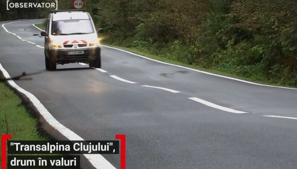 "Transalpina Clujului",  proaspăt asfaltată, plină de denivelări