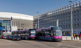 Mobilitate verde la Cluj-Napoca: Toate cele 24 de tramvaie ASTRA au ajuns în oraş. 20 sunt deja în circulație