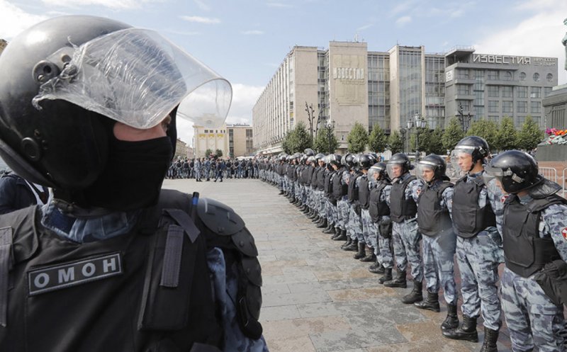 Tortură și bătăi împotriva unor Martori ai lui Iehova și a soțiilor lor