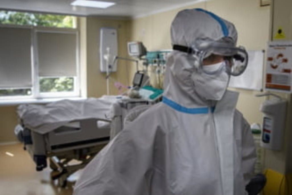 Cazul fetiței de 13 ani moartă de COVID. Medic: "Dimineața s-a dus pe picioarele ei la medicul de familie!"