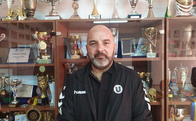 Echipa de handbal masculin a Universității Cluj s-a despărțit de antrenorul Vladimir Vojvodic