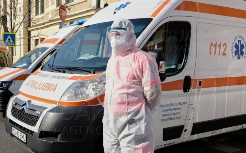 Ambulanța Cluj, sufocată: "Avem peste 250 de solicitări pentru testări COVID, în aşteptare. Să se implice mai mult farmaciile și medicii de familie în testări"