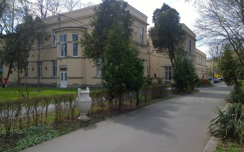 10 noi paturi COVID și 3 ATI la Spitalul de Pneumoftiziologie din Cluj. S-au înființat și posturi de asistent medical, infirmieră sau brancardier