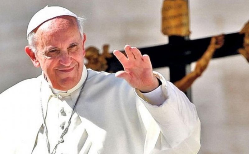 Papa Francisc a primit a treia doză de vaccin