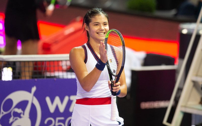 Cadou inedit pentru Emma Răducanu de la organizatorii Transylvania Open. Ce a primit tenismena
