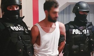 Ce făcea tatăl vitreg al fetiței ucise, când au intrat polițiștii peste el