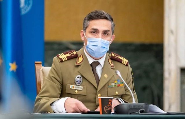 Ziua cu 600 de morţi COVID, în care politicienii au alte "urgenţe"decât legea obligativităţii certificatului verde la locul de muncă