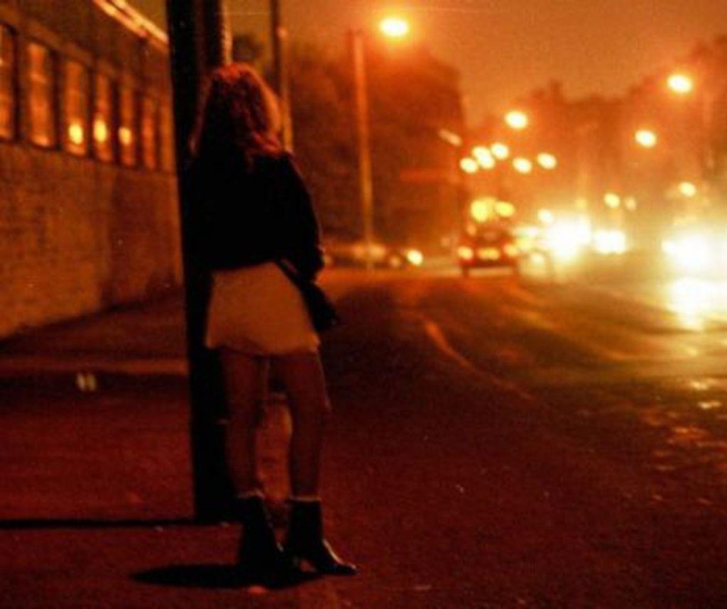 Două prostituate din Cluj, condamnate definitiv la închisoare după ce au tâlhărit un medic