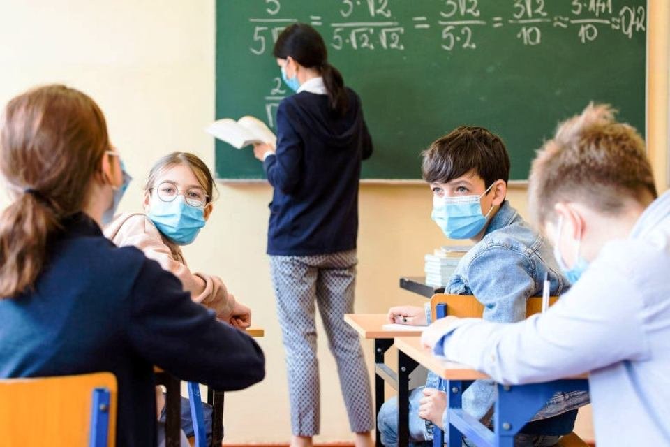 Care sunt unităţile de învăţământ cu 100% grad de vaccinare din judeţul Cluj