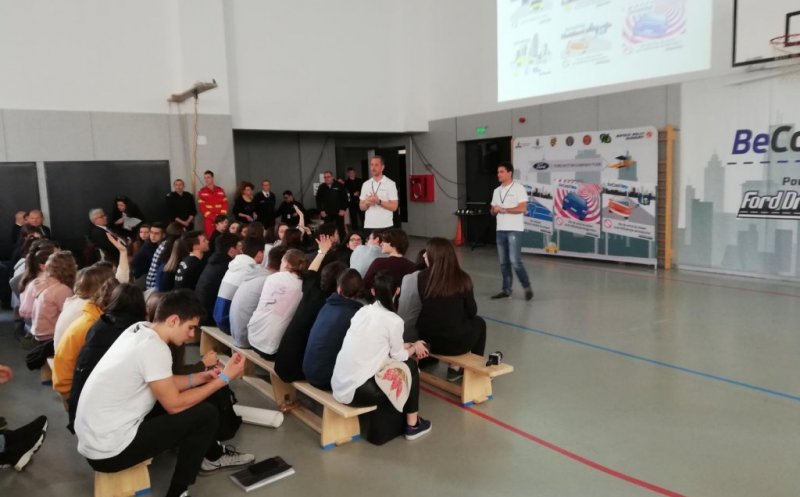 Piloţii Napoca Rally Academy demarează o nouă ediție a proiectului „BeCool-Gândește înainte!” în liceele din Cluj