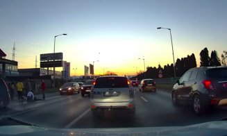 Accident la iesire din Floresti spre Cluj-Napoca. Motociclistul rănit a fost întins pe jos de către martori