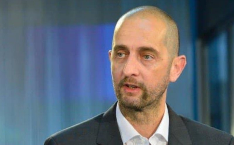Dragoş Damian, Terapia Cluj: "Domnule Prim-Ministru, după ce sunteţi ales, vă aduc cheile de la fabrică. S-o conduceţi dvs."