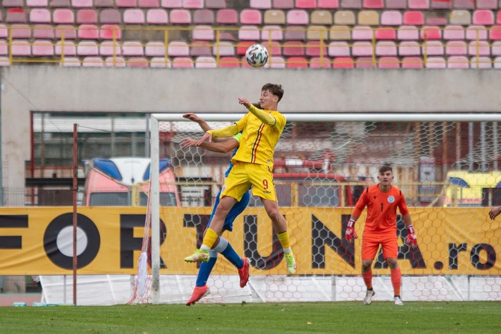 Super-golul jucătorului "Universităţii" Cluj, Albert Hofman, care a punctat sub tricolor