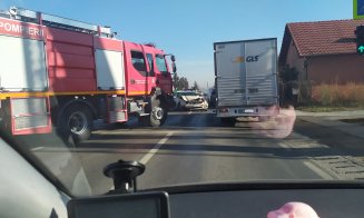 Accident cu trei mașini în Florești. Cel puțin o persoană rănită