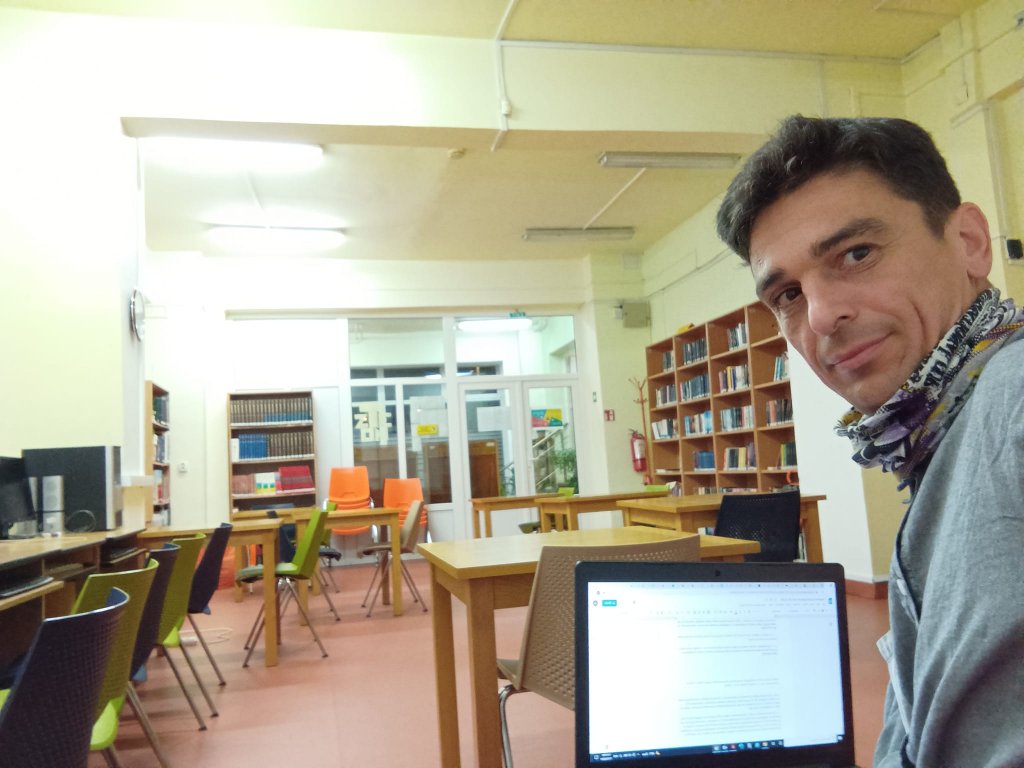 "Mănăștur, mon amour": Dohotaru vrea centru comunitar la biblioteca de cartier şi concerte la Calvaria