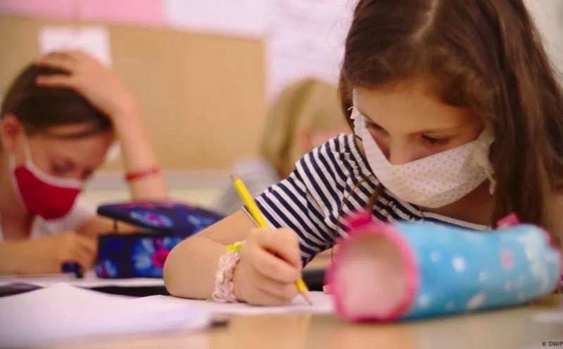 Localitățile din Cluj în care toți elevii vor merge la școală, indiferent de procentul profesorilor vaccinați