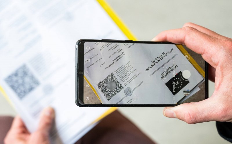 Aplicaţia Check DCC de verificare a certificatelor COVID, disponibilă şi pe iPhone