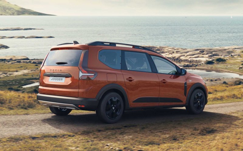 De Ziua Naţională, Dacia deschide comenzile pentru noul său model de familie – Jogger