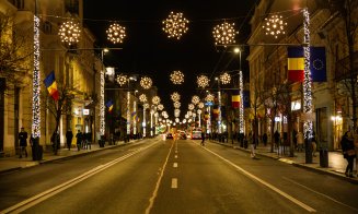 S-au aprins luminițele festive la Cluj! Vezi cum arată orașul în haine de sărbătoare