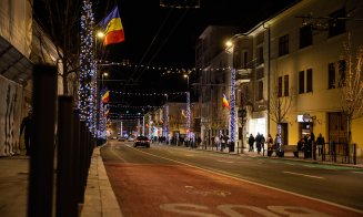 S-au aprins luminițele festive la Cluj! Vezi cum arată orașul în haine de sărbătoare