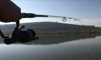 De Ziua Națională, un clujean era la furat de pești pe un lac din Câmpenești