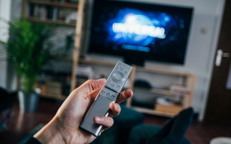 Astăzi a început „Rabla pentru electrocasnice”, etapa a doua: vouchere de 400 de lei pentru televizoare, 500 de lei pentru laptopuri și 300 de lei pentru tablete
