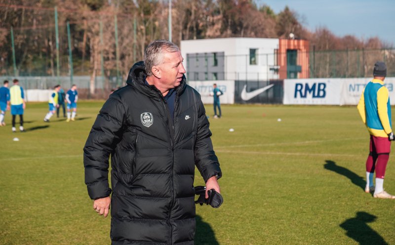Dan Petrescu despre împăcarea cu Denis Alibec: “A luat cartonaș galben, iar când va primi cartonaș roșu va fi eliminat”