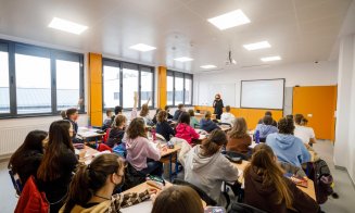 1331 de elevi din Cluj-Napoca se bucură de cele 11 milioane de euro din fonduri UE, investiţi de municipalitate în educaţie