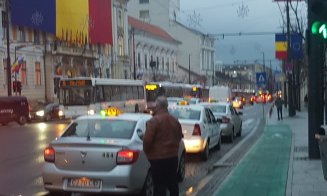 Clujul bară la bară pe Moţilor: A venit şi rândul călătorilor CTP să dispere în trafic