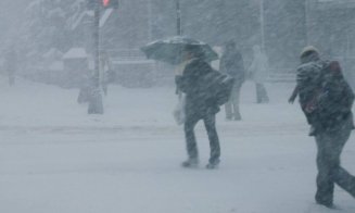 Weekend cu atenționare de viscol și ninsori abundente