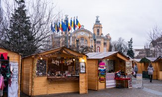 Clujenii, așteptați la Tradiții de Iarnă în Piața Avram Iancu. Ce obiecte și bunătăți „ascund” căsuțele împodobite