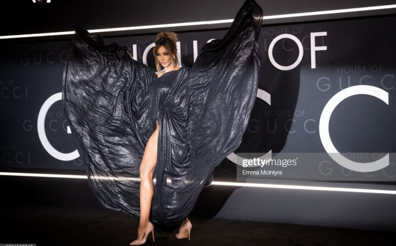 Mădălina Ghenea, interpreta Sophiei Loren din "House of Gucci", a făcut senzaţie şi peste ocean