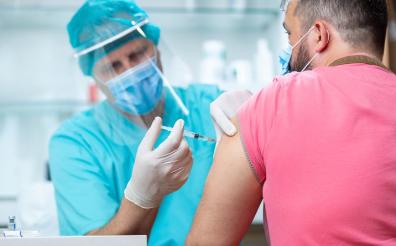 Peste 110.000 de doze booster administrate la Cluj/ Câți clujeni au schema completă de vaccinare