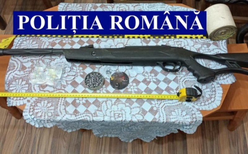 Mascații, descinderi la TRAFICANȚI DE ARME. Percheziții și la Cluj