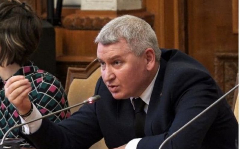 Prima demisie în Guvernul Ciucă. Florin Roman e OUT după acuzaţiile de plagiat