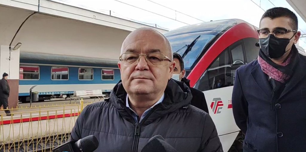Emil Boc, la inaugurarea noului tren Cluj-Napoca - Aghireș: Un pas important pentru implementarea trenului metropolitan